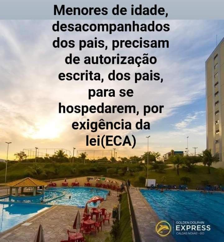 Golden Dolphin Express 5Pessoas Mais 1 Crianca Ate 5 Anos Com Toalhas E Roupas De Cama,Lencois, Travesseiros E Fronhas E 3 Parques Aquaticos Termais Limpeza Impostos E Taxas Ja Incluso Калдас-Новас Экстерьер фото